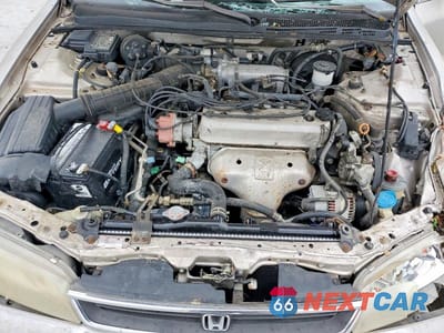 Zdjęcie 11 z 12 samochodu: 1996 HONDA ACCORD LX VIN:1HGCD5639TA020117 - miniatura