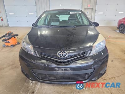 Piąte zdjęcie samochodu w środku: 2013 TOYOTA YARIS 5-DOOR LE VIN:JTDKTUD31DD549426 - miniatura