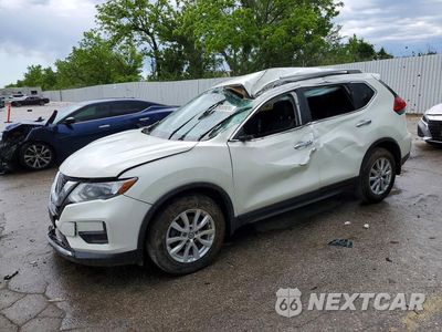 2017 NISSAN ROGUE SV 5N1AT2MT5HC830801 - główne zdjęcie licytacji z USA - miniatura