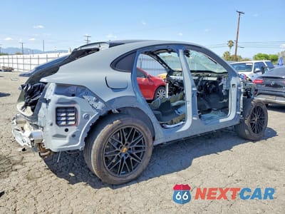 Trzecie zdjęcie samochodu z tyłu: 2024 PORSCHE CAYENNE COUPE VIN:WP1BA2AYXRDA54268 - miniatura