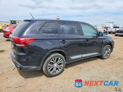Trzecie zdjęcie samochodu z tyłu: 2016 MITSUBISHI OUTLANDER SE VIN:JA4AD3A34GZ020206 - miniatura