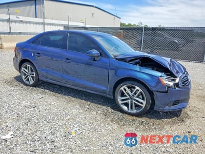 Czwarte zdjęcie samochodu z boku: 2020 AUDI A3 PREMIUM VIN:WAUAUGFF6LA099707 - miniatura
