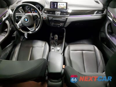 Zdjęcie 8 z 12 samochodu: 2021 BMW X1 XDRIVE28I VIN:WBXJG9C01M5T16311 - miniatura