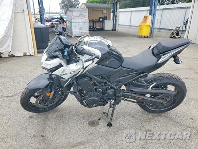 Trzecie zdjęcie samochodu z tyłu: 2022 KAWASAKI ZR900 VIN:JKAZR2F1XNA036640 - miniatura