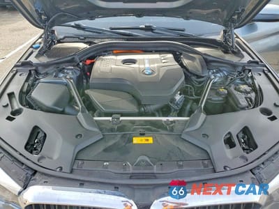 Zdjęcie 11 z 12 samochodu: 2018 BMW 530E VIN:WBAJA9C51JB034089 - miniatura