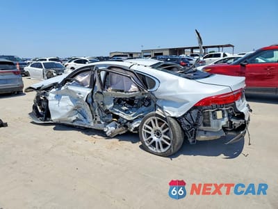 Drugie zdjęcie samochodu z przodu: 2016 JAGUAR XF PRESTIGE VIN:SAJBE4BV1GCY09916 - miniatura