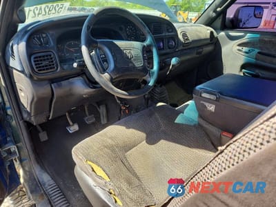 Zdjęcie 8 z 12 samochodu: 2000 DODGE RAM 2500 VIN:3B7KF2368YG128660 - miniatura