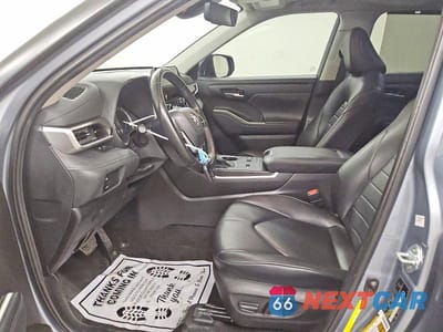 Zdjęcie 7 z 14 samochodu: 2024 TOYOTA HIGHLANDER HYBRID XLE VIN:5TDKARAH2RS530379 - miniatura