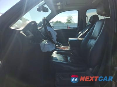 Zdjęcie 7 z 13 samochodu: 2011 CADILLAC ESCALADE ESV LUXURY VIN:1GYS4HEF5BR348961 - miniatura