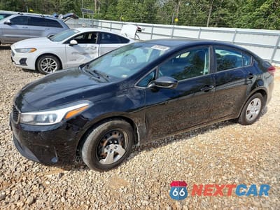 2017 KIA FORTE LX 3KPFL4A77HE045363 - główne zdjęcie licytacji z USA - miniatura