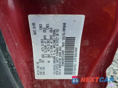Zdjęcie 12 z 12 samochodu: 1996 TOYOTA TACOMA XTRACAB SR5 VIN:4TAWN74N3TZ104990 - miniatura