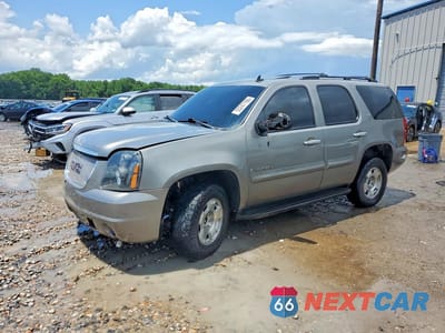 2008 GMC YUKON 1GKFC13008R225050 - główne zdjęcie licytacji z USA - miniatura