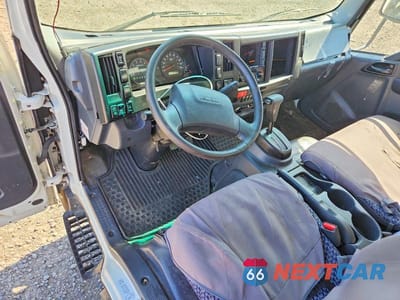 Zdjęcie 8 z 13 samochodu: 2023 ISUZU NPR HD BOX TRUCK VIN:54DC4W1DXPS205907 - miniatura