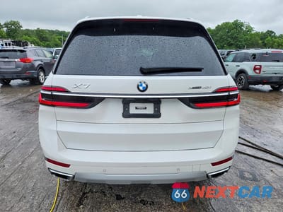Zdjęcie 6 z 12 samochodu: 2023 BMW X7 XDRIVE40I VIN:5UX23EM00P9R11019 - miniatura