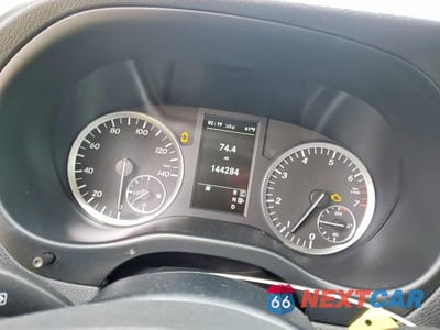 Zdjęcie 9 z 13 samochodu: 2018 MERCEDES-BENZ METRIS VIN:WD4PG2EE9J3490793 - miniatura