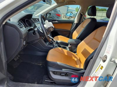 Zdjęcie 7 z 13 samochodu: 2018 VOLKSWAGEN TIGUAN SE VIN:3VV2B7AX7JM180424 - miniatura