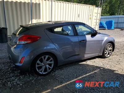 Trzecie zdjęcie samochodu z tyłu: 2016 HYUNDAI VELOSTER BASE VIN:KMHTC6AD2GU297828 - miniatura