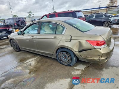 Drugie zdjęcie samochodu z przodu: 2010 HONDA ACCORD LX VIN:1HGCP2F36AA163805 - miniatura
