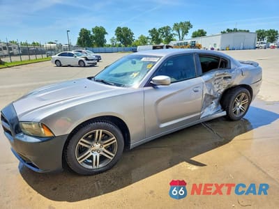 2013 DODGE CHARGER SE 2C3CDXBGXDH637987 - główne zdjęcie licytacji z USA - miniatura