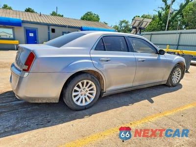Trzecie zdjęcie samochodu z tyłu: 2014 CHRYSLER 300 VIN:2C3CCAAG6EH275949 - miniatura