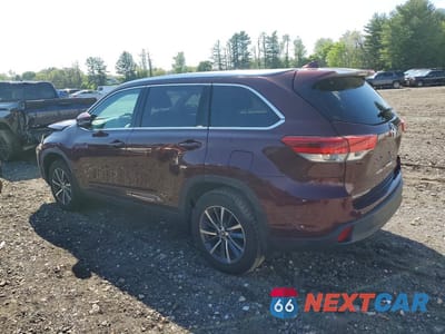 Drugie zdjęcie samochodu z przodu: 2019 TOYOTA HIGHLANDER XLE VIN:5TDJZRFH7KS721766 - miniatura