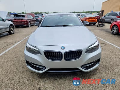Piąte zdjęcie samochodu w środku: 2016 BMW 228 I SULEV VIN:WBA1F9C54GV742233 - miniatura