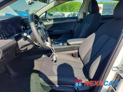 Zdjęcie 7 z 12 samochodu: 2023 KIA K5 LXS VIN:5XXG14J21PG195327 - miniatura