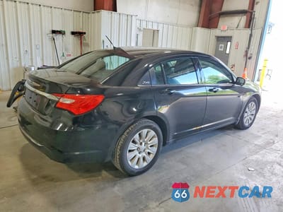 Trzecie zdjęcie samochodu z tyłu: 2012 CHRYSLER 200 LX VIN:1C3CCBABXCN125583 - miniatura