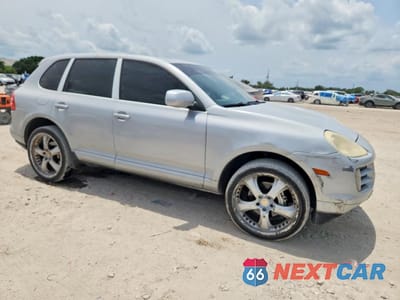 Czwarte zdjęcie samochodu z boku: 2008 PORSCHE CAYENNE S VIN:WP1AB29P48LA49396 - miniatura