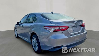 Trzecie zdjęcie samochodu z tyłu: 2019 TOYOTA CAMRY LE VIN:4T1B11HK0KU196501 - miniatura