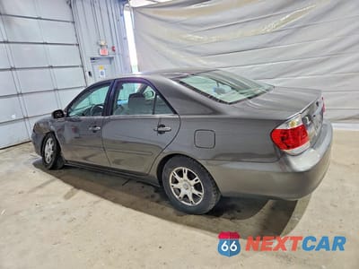 Drugie zdjęcie samochodu z przodu: 2005 TOYOTA CAMRY LE VIN:4T1BE32K55U983361 - miniatura
