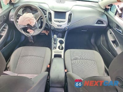 Zdjęcie 8 z 13 samochodu: 2017 CHEVROLET CRUZE LS VIN:1G1BC5SM6H7145794 - miniatura