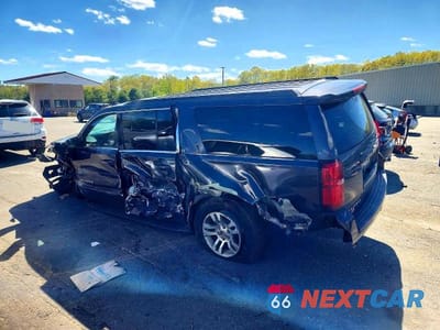Drugie zdjęcie samochodu z przodu: 2016 CHEVROLET SUBURBAN K1500 LT VIN:1GNSKHKC2GR422325 - miniatura