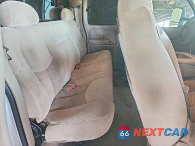 Zdjęcie 10 z 12 samochodu: 2003 CHEVROLET SILVERADO K2500 HEAVY DUTY VIN:1GCHK29103E109778 - miniatura