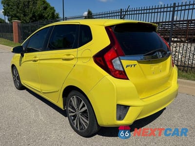 Trzecie zdjęcie samochodu z tyłu: 2015 HONDA FIT EX VIN:3HGGK5H83FM776937 - miniatura