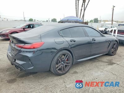 Trzecie zdjęcie samochodu z tyłu: 2022 BMW M8 VIN:WBSGV0C02NCG90430 - miniatura