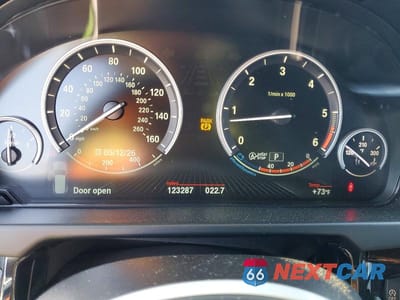 Zdjęcie 9 z 13 samochodu: 2017 BMW X5 XDRIVE35D VIN:5UXKS4C30H0Y16300 - miniatura