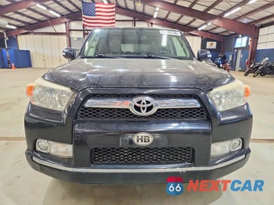 Piąte zdjęcie samochodu w środku: 2011 TOYOTA 4RUNNER SR5 VIN:JTEBU5JR4B5048447 - miniatura