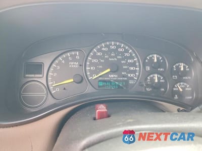 Zdjęcie 9 z 13 samochodu: 2000 GMC YUKON XL VIN:3GKEC16T1YG166026 - miniatura