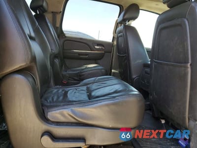 Zdjęcie 11 z 13 samochodu: 2010 CHEVROLET SUBURBAN K1500 LT VIN:1GNUKJE31AR140776 - miniatura