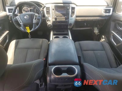 Zdjęcie 8 z 13 samochodu: 2016 NISSAN TITAN XD SV VIN:1N6BA1F43GN506244 - miniatura