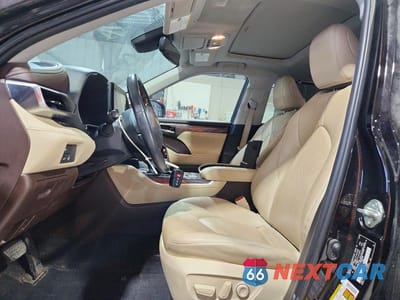 Zdjęcie 7 z 13 samochodu: 2020 TOYOTA HIGHLANDER LIMITED VIN:5TDYZRAH9LS022467 - miniatura