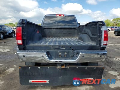 Zdjęcie 6 z 12 samochodu: 2018 RAM 2500 ST VIN:3C6UR5HL4JG134145 - miniatura