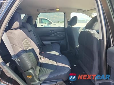 Zdjęcie 11 z 14 samochodu: 2022 NISSAN PATHFINDER S VIN:5N1DR3AA0NC215511 - miniatura