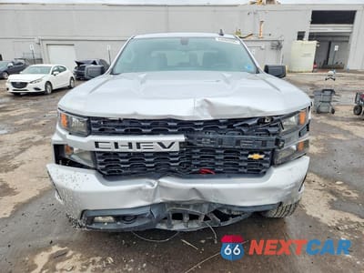 Piąte zdjęcie samochodu w środku: 2021 CHEVROLET SILVERADO K1500 CUSTOM VIN:3GCPYBEK8MG236765 - miniatura