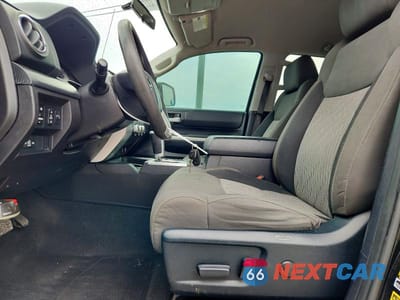 Zdjęcie 7 z 12 samochodu: 2015 TOYOTA TUNDRA SR5 VIN:5TFRY5F1XFX180391 - miniatura