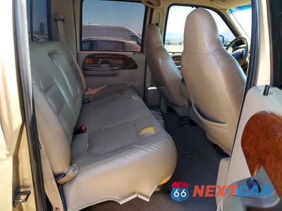 Zdjęcie 6 z 10 samochodu: 2001 FORD F250 SUPER DUTY VIN:3FTNW21SX1MA10260 - miniatura