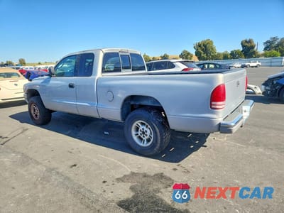 Drugie zdjęcie samochodu z przodu: 2000 DODGE DAKOTA VIN:1B7GG22X9YS611659 - miniatura