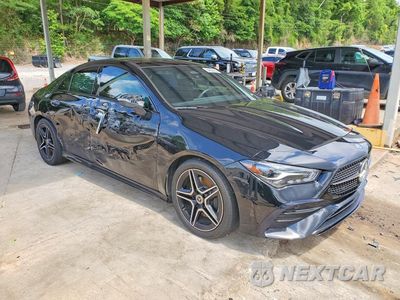 Czwarte zdjęcie samochodu z boku: 2024 MERCEDES-BENZ CLA 250 VIN:W1K5J4GB7RN443124 - miniatura