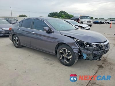 Czwarte zdjęcie samochodu z boku: 2017 HONDA ACCORD LX VIN:1HGCR2F36HA076913 - miniatura